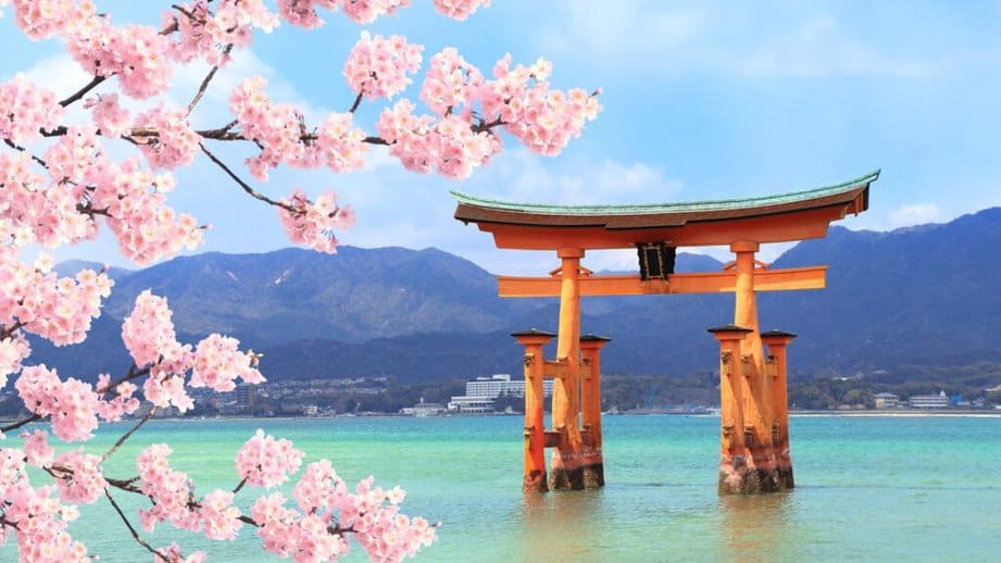 sacred shinto shrine in japan