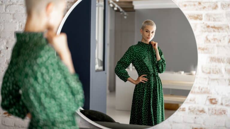 15 Fashion Choices That Show Your Social Status